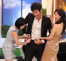 明星掏裤裆,揭秘娱乐圈的尴尬瞬间