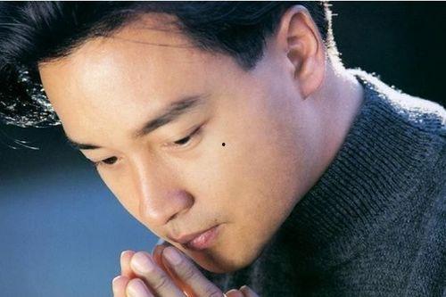 娱乐记者见过张国荣,揭秘巨星魅力背后的故事